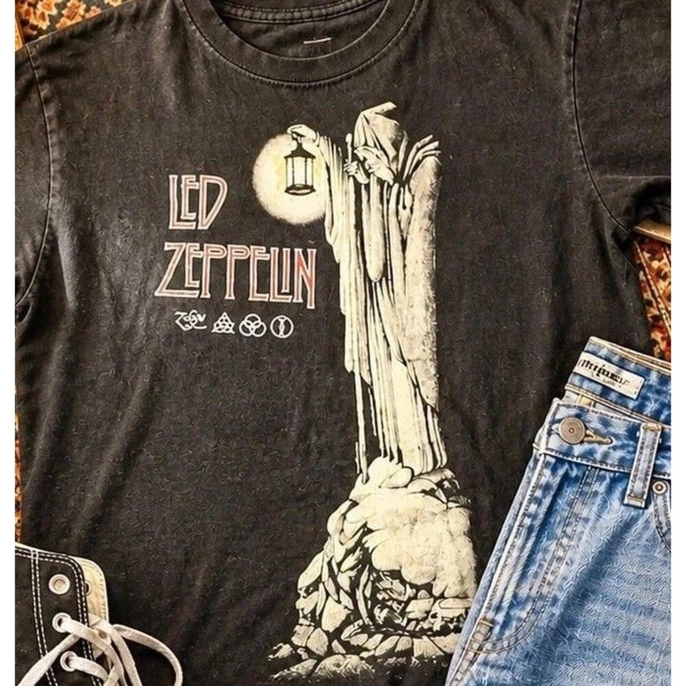 Led Zeppelin “The Hermit” Zoso Black Graphic Concert T-Shirt | Classic Rock Band